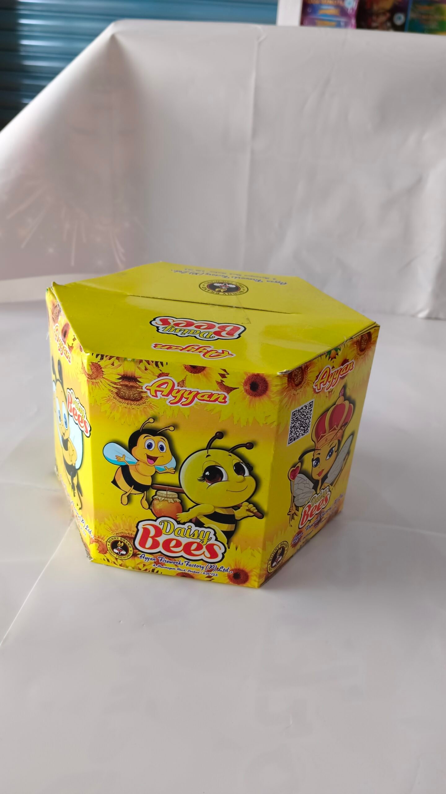 DAISY BEES(12StarYellow)